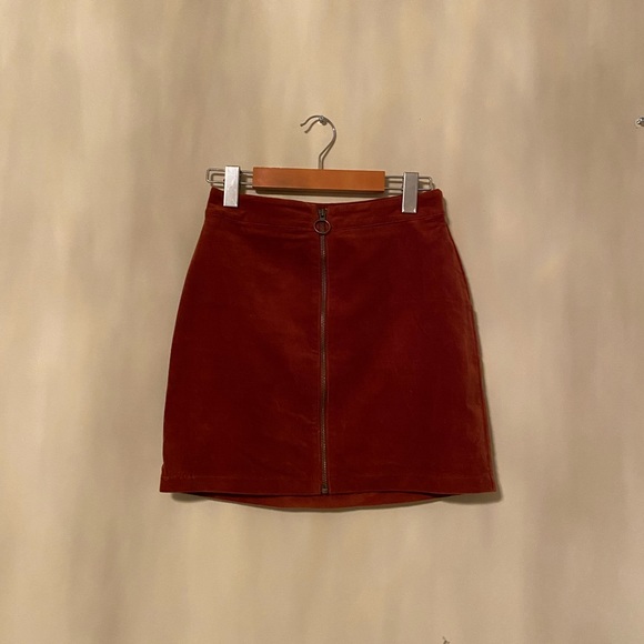 NWOT 💕 F21 zippier skirt - Picture 2 of 6